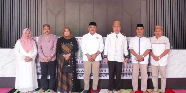 DUA ANGGOTA BERANGKAT UMROH, DPRD GELAR DOA DAN TAUSIAH