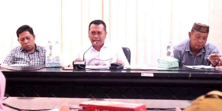 Diiringi Tangisan Haru, Aleg Gerindra Kritisi Pemerintahan SMS