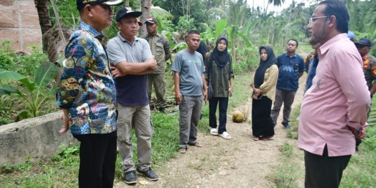 Bupati Saipul Mbuinga Tinjau Banjir di Desa Londoun, Popayato