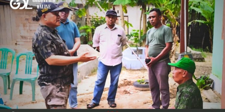 Tak Hanya Cek Jembatan Putus, Ketua DPRD Beri Atensi Rumah Warga yang Terancam Roboh di Paguat