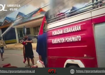 Rumah dan Kios di Jembatan Nagit Dilalap si Jago Merah