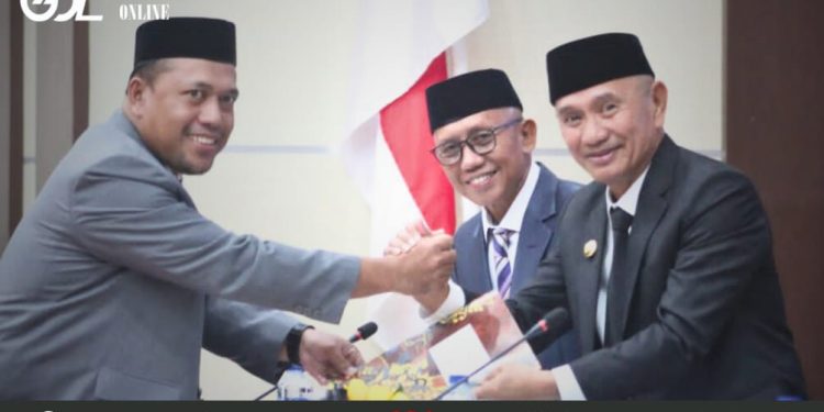 DPRD Serahkan Pokok-pokok Pikiran Hasil Reses kepada Bupati dan Wabup Pohuwato