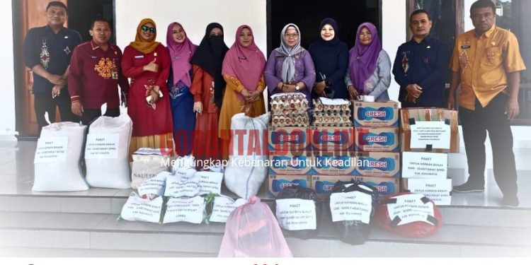 Sekretariat DPRD Pohuwato Salurkan Bantuan for Korban Banjir di Desa Tuweya
