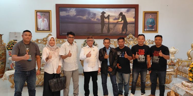 Terima Kunjungan Ketum DPP PJS, Bupati Gorontalo Dukung UKW Akbar se-Intim