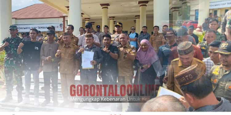 Ketua DPRD Pohuwato Tandatangani Fakta Integritas Terkait Isu Relokasi di Hulawa