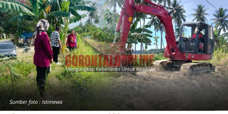 Respon Masalah Sedimen,Pemda Pohuwato Turunkan Alat Berat Normalisasi Saluran Di Kecamatan Duhiadaa