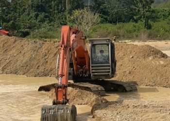 Cegah Banjir Di Hulawa, YR Team Bersama Penambang Lokal Beri Solusi Nyata, Warga : Terima Kasih