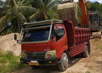 YR TIM : Pasir Hasil Normalisasi Dibagikan Ke Masyarakat Secara Gratis