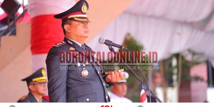 Kapolres Pohuwato Pimpin Upacara Penurunan Bendera HUT ke-81 RI di Mapolres